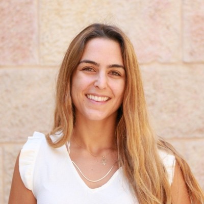 Noa Raman headshot